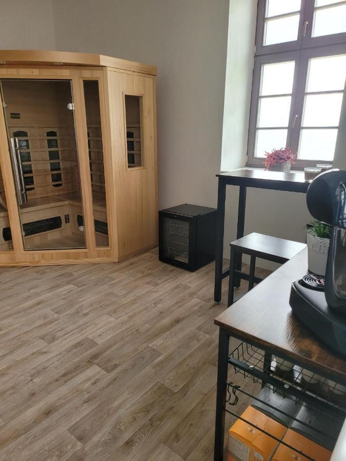 Chateau Moravany - Apartmany, Teepee A Wellness Ronov Nad Doubravou Exterior photo